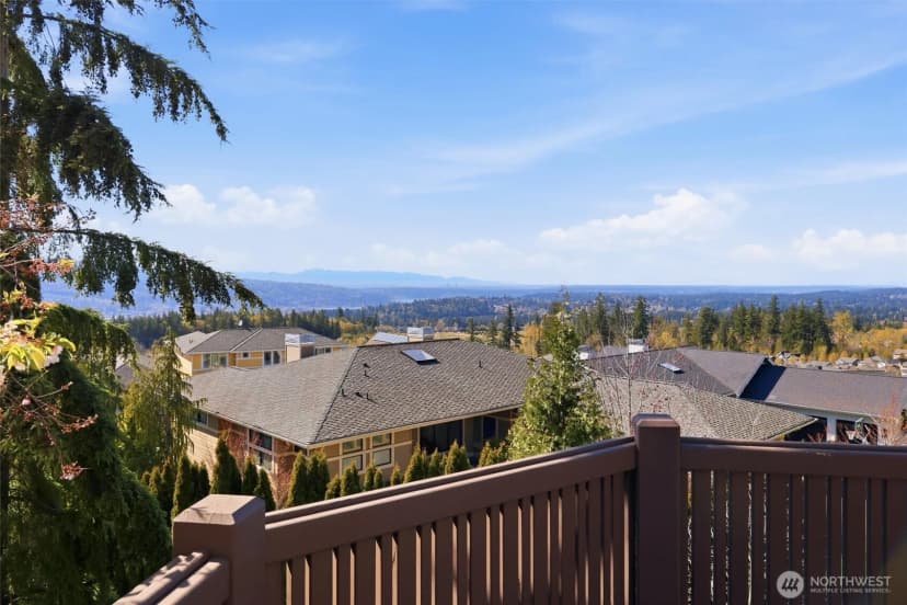 Property photo for 2734 Ne Daphne Street, Issaquah photo 38