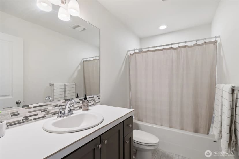 Property photo for 1124 N Fairhope Place, Ridgefield photo 29