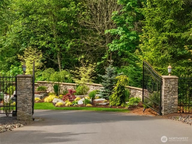 Property photo for 217 Alderwood Drive, Chehalis photo 3