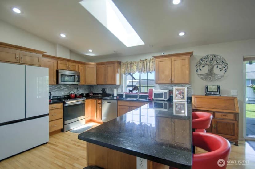 Property photo for 230 Meadow Loop, Montesano photo 12