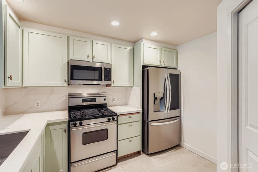 Property photo for 2607 Western Avenue #612, Seattle photo 6