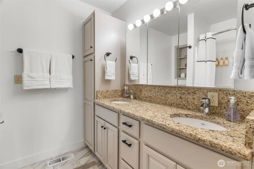 Property photo for 32 Midland Road, Brewster photo 19