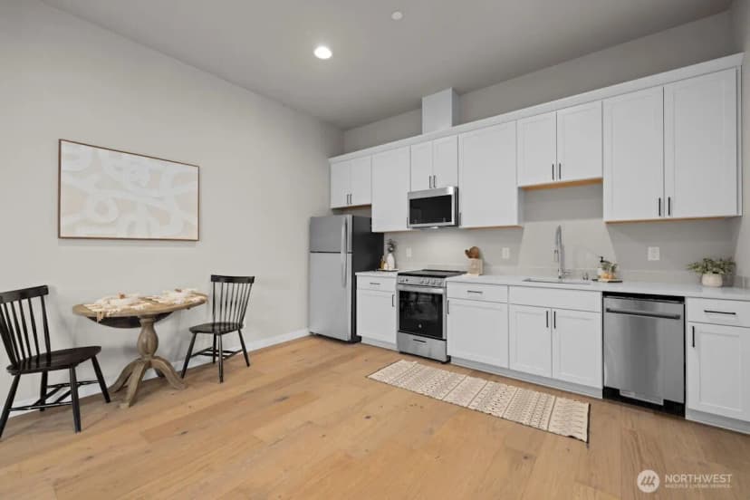 Property photo for 7853 S 132 Street, Seattle photo 15