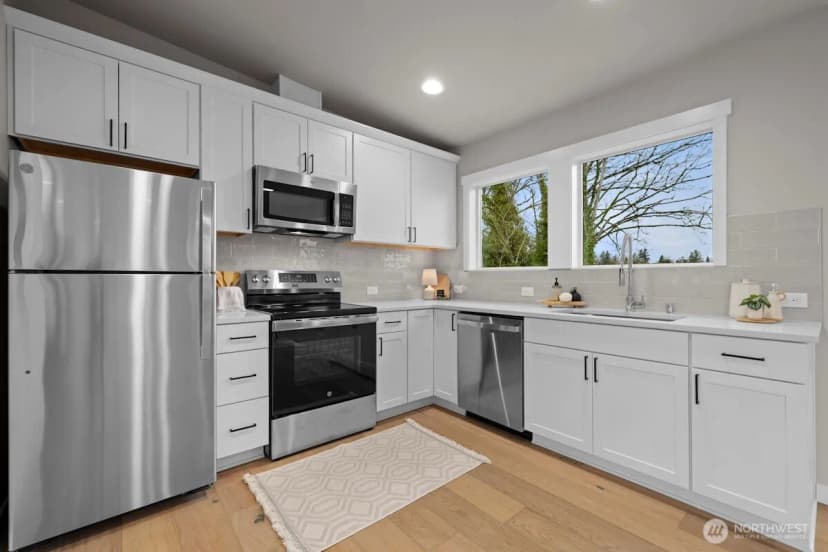 Property photo for 7853 S 132 Street, Seattle photo 35