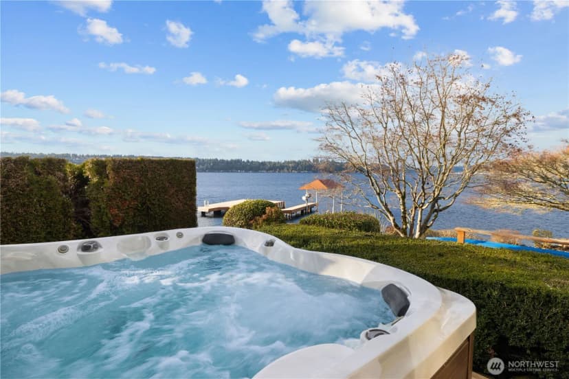 Property photo for 649 E Lake Sammamish Parkway Se, Sammamish photo 32