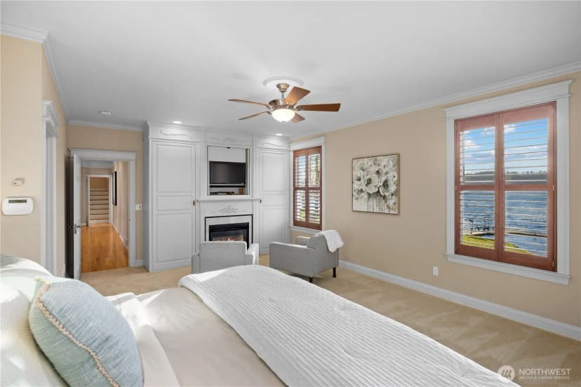 Property photo for 649 E Lake Sammamish Parkway Se, Sammamish photo 13