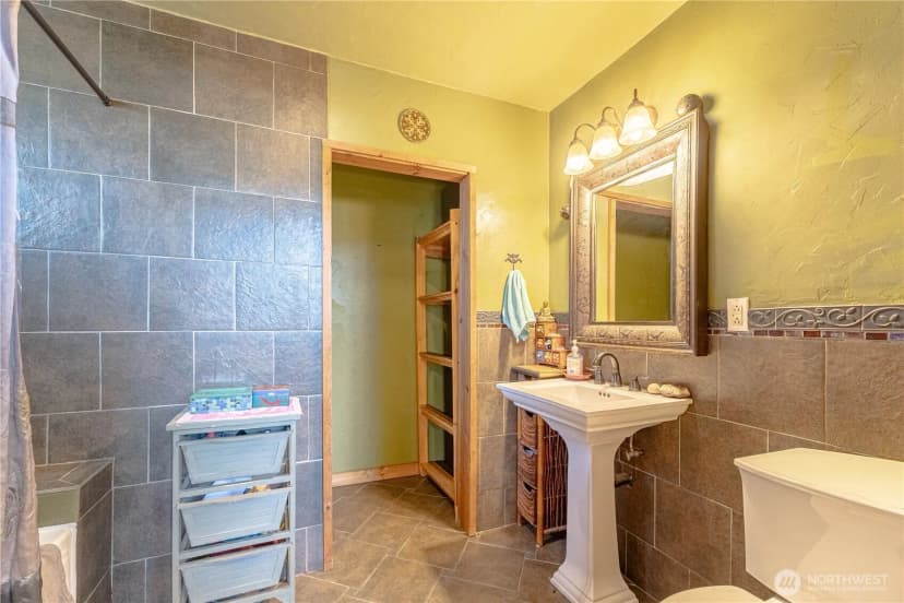 Property photo for 8102 Silva Avenue Se, Snoqualmie photo 9