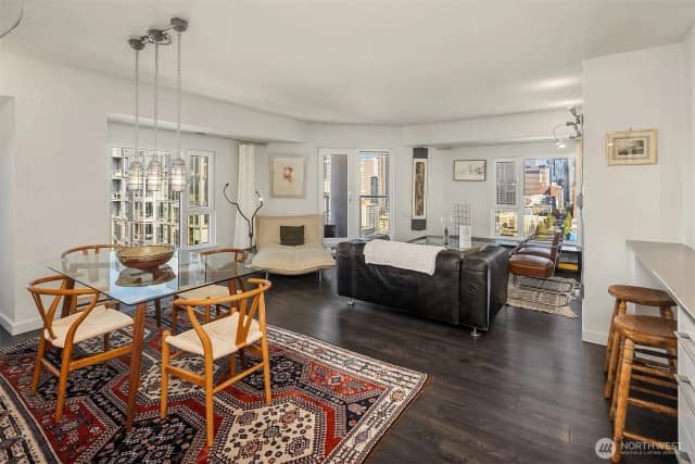 Property photo for 121 Vine Street #2506, Seattle photo 2
