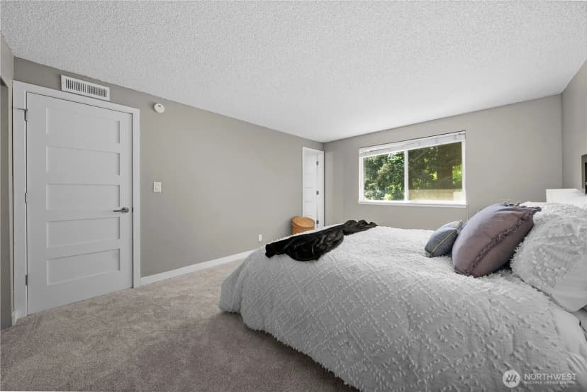 Property photo for 3706 S 256th Court, Kent photo 23