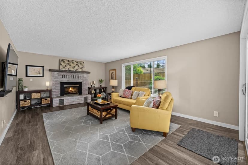 Property photo for 3706 S 256th Court, Kent photo 17