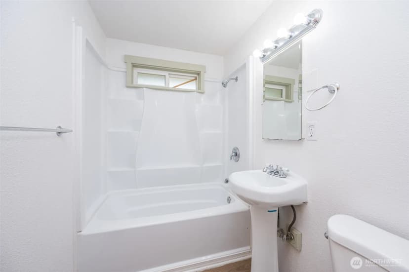 Property photo for 6521 S Park Ave, Tacoma photo 12