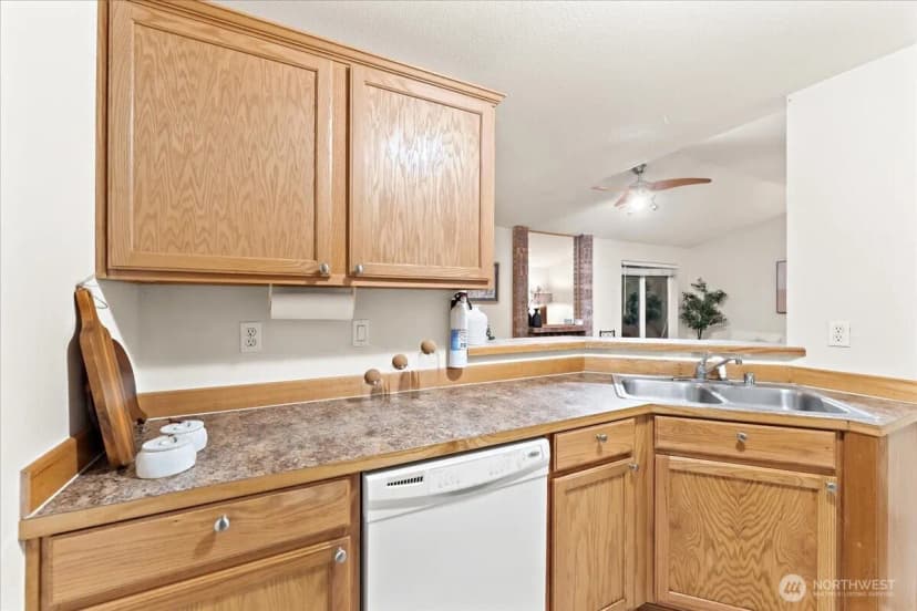 Property photo for 1009 112th Street Se #a306, Everett photo 16