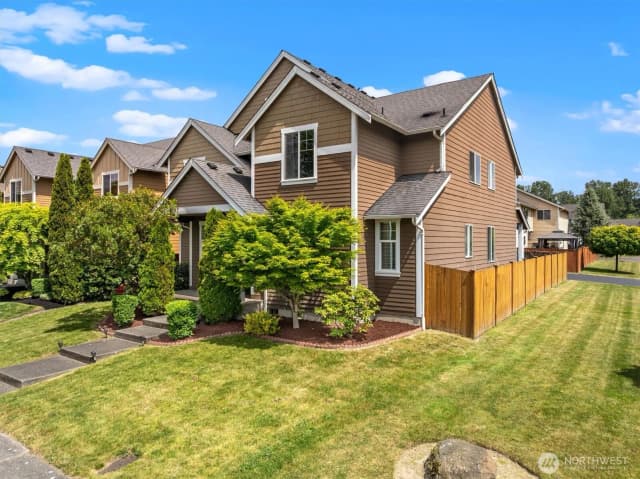 Property photo for 1210 Blue Jay Avenue Sw, Orting
