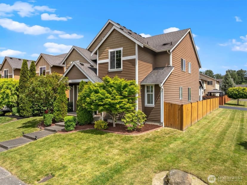 Property photo for 1210 Blue Jay Avenue Sw, Orting