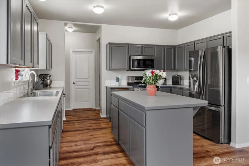 Property photo for 1210 Blue Jay Avenue Sw, Orting photo 9