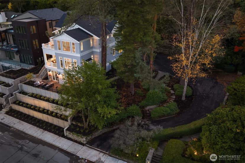 Property photo for 1031 Mcgilvra Blvd East, Seattle photo 3