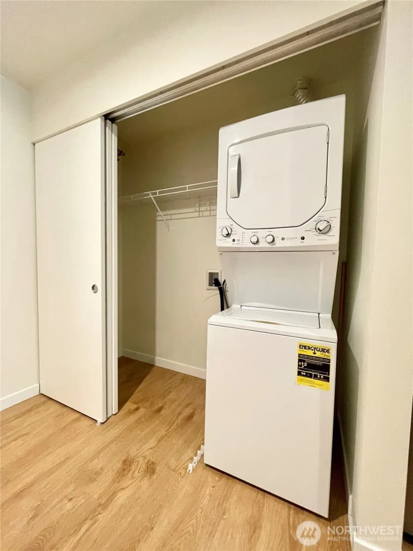 Property photo for 2249 Ne 46th Street, Seattle photo 4