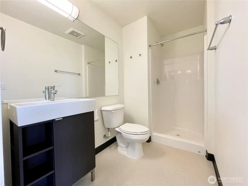 Property photo for 2249 Ne 46th Street, Seattle photo 9