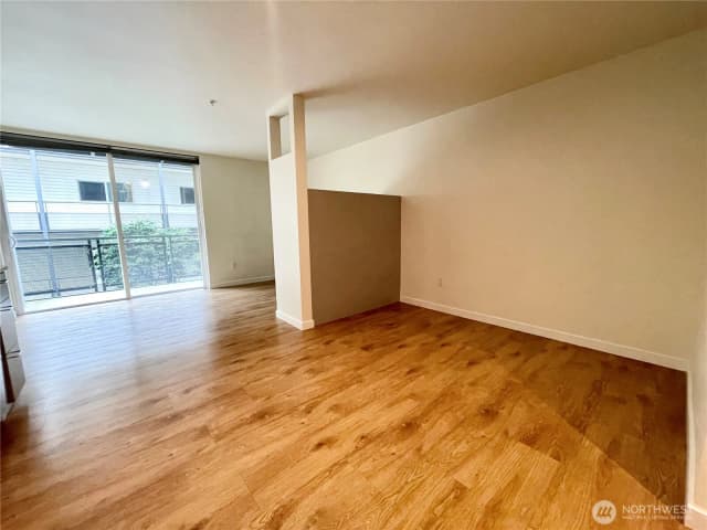Property photo for 2249 Ne 46th Street, Seattle photo 5
