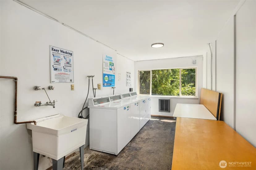 Property photo for 2233 Ne 46th Street, Seattle photo 16