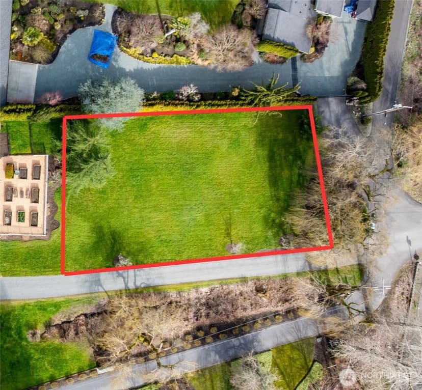 Property photo for 6 Xx E Lake Sammamish Parkway Se, Sammamish