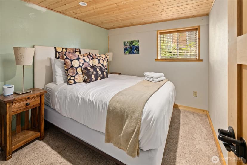 Property photo for 151 Sandstone Drive, Ronald photo 23