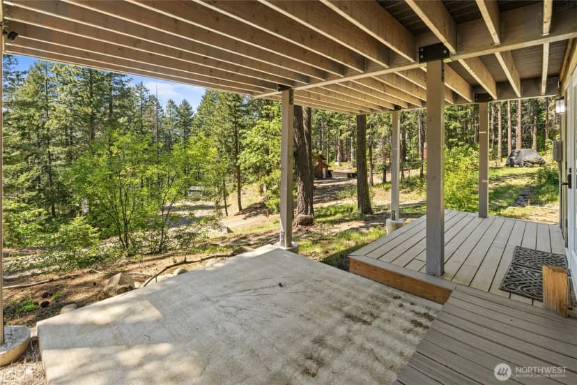 Property photo for 151 Sandstone Drive, Ronald photo 31