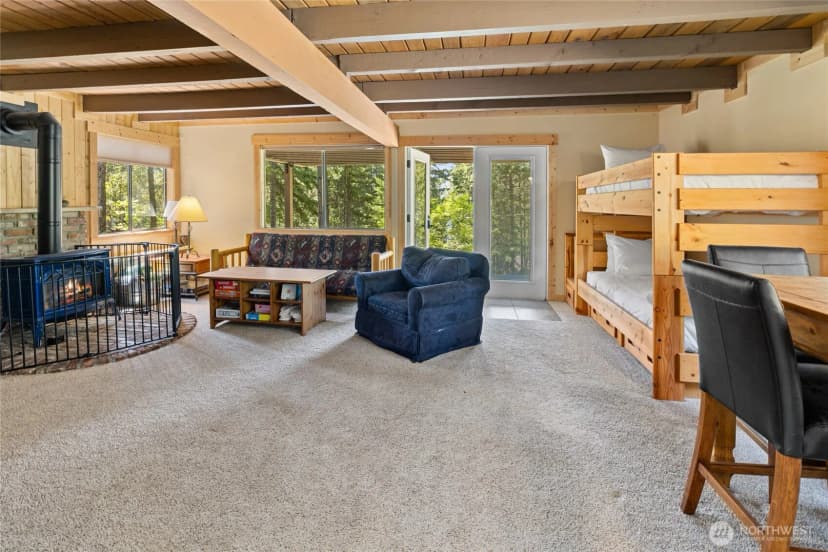 Property photo for 151 Sandstone Drive, Ronald photo 26