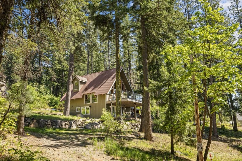 Property photo for 151 Sandstone Drive, Ronald photo 37