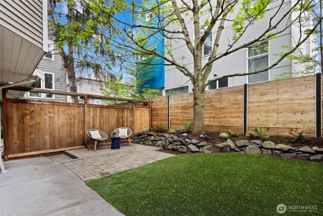Property photo for 1548 Nw 58th Street Nw #b, Seattle photo 2