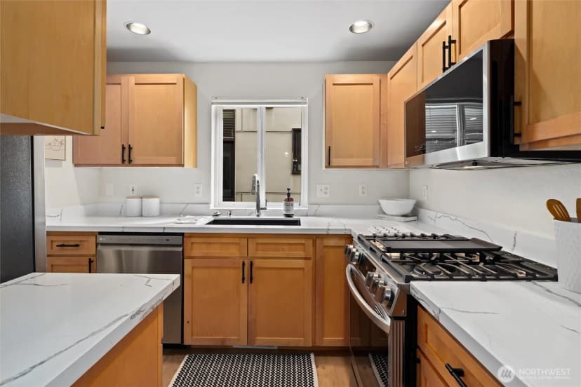 Property photo for 1548 Nw 58th Street Nw #b, Seattle photo 7