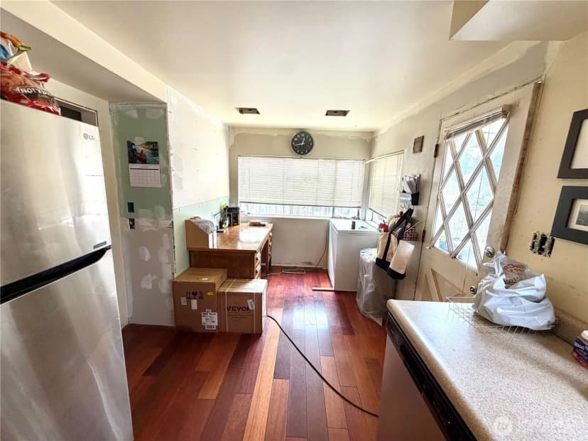 Property photo for 22018 76th Avenue W, Edmonds photo 4
