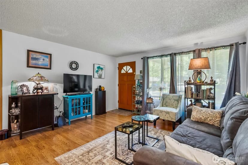 Property photo for 19761 Ne 156th, Woodinville photo 7