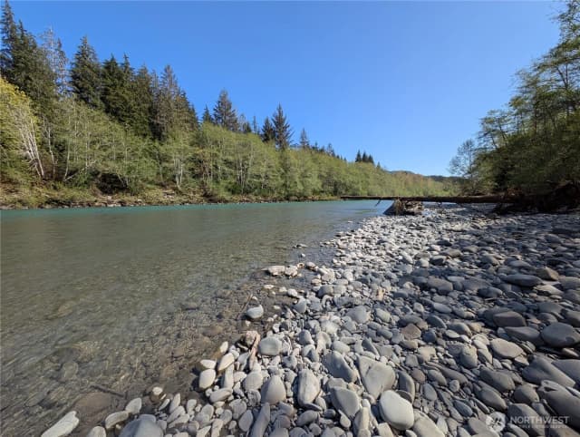Property photo for 999 Hoh River Park Drive, Forks photo 2