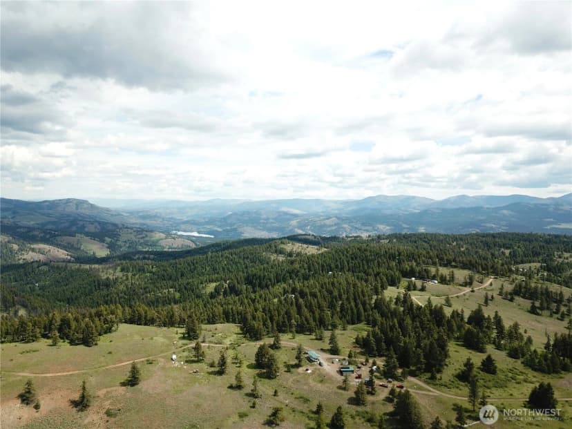 Property photo for 19 Union Ridge Spur Road, Republic photo 2