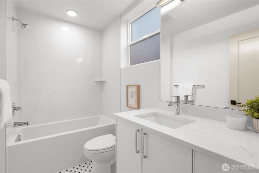 Property photo for 724 N 36th Street, Seattle photo 25