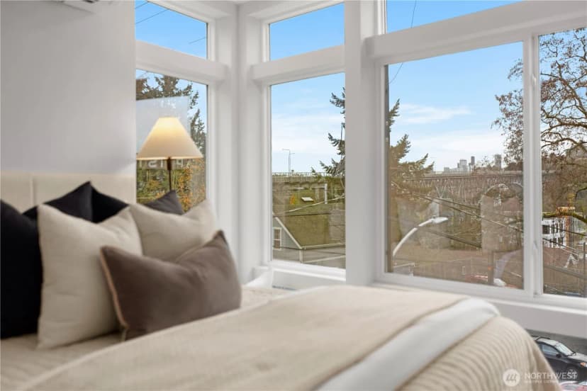Property photo for 724 N 36th Street, Seattle photo 19