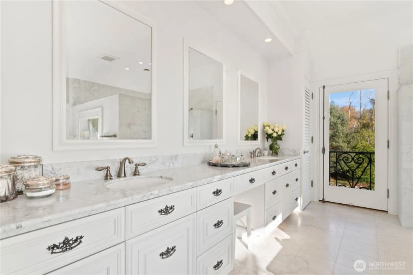 Property photo for 4205 Sw Point Robinson Road, Vashon photo 16