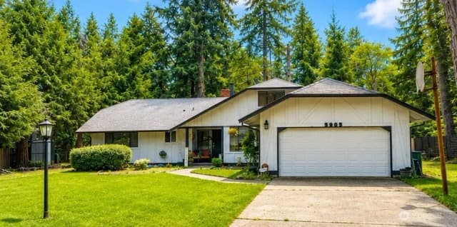 Property photo for 5808 Woodlake Drive W, University Place photo 2