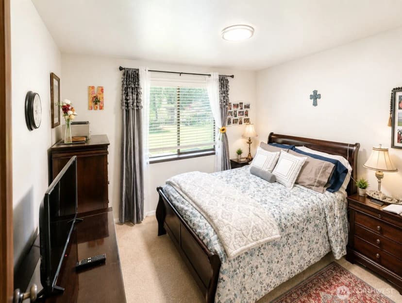 Property photo for 5808 Woodlake Drive W, University Place photo 14