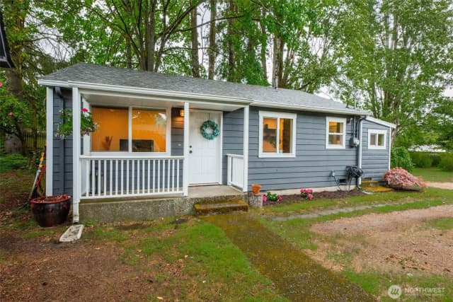 Property photo for 15504 25th Avenue Ne, Shoreline