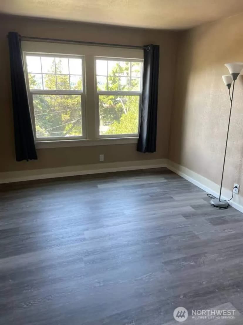 Property photo for 1606 Lakeview Boulevard E, Seattle photo 16