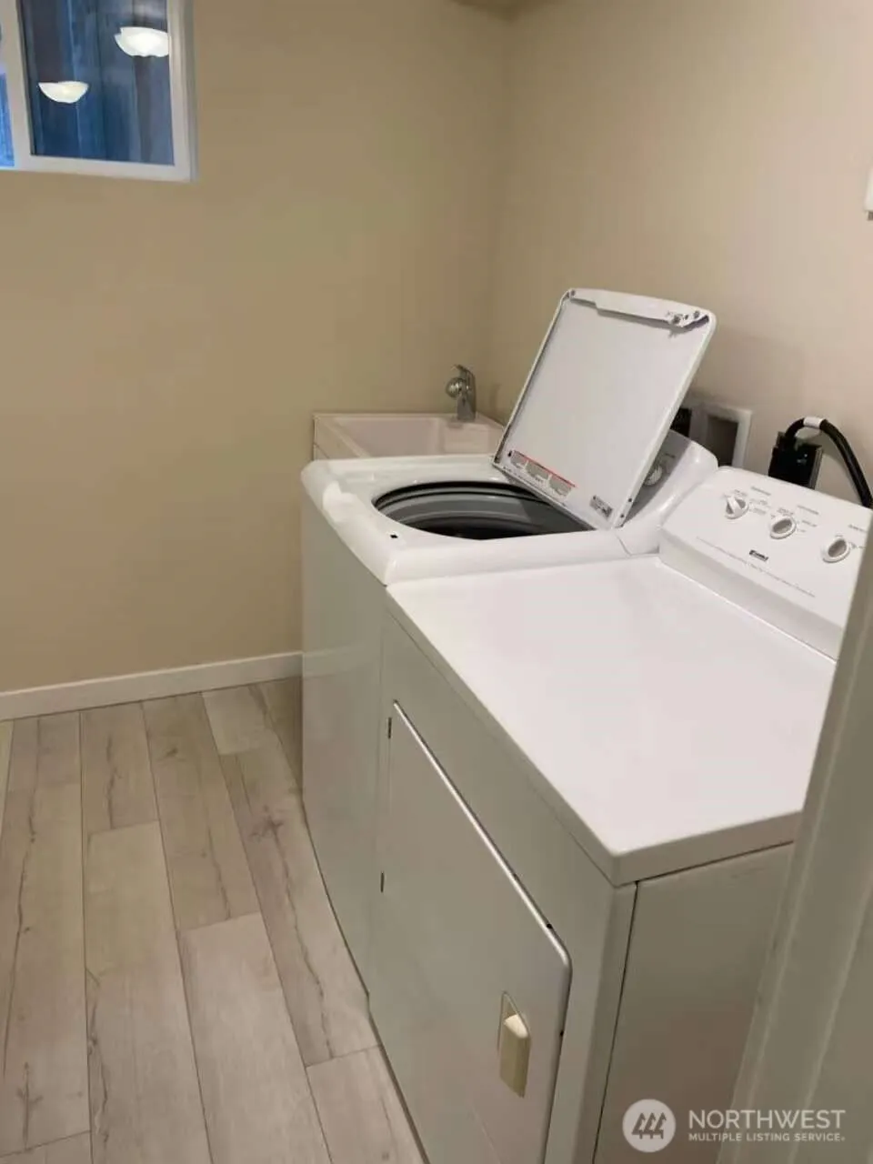 Property photo for 1606 Lakeview Boulevard E, Seattle photo 14