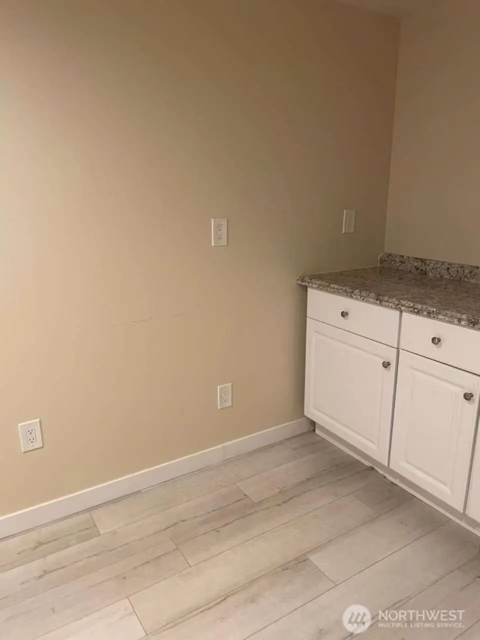 Property photo for 1606 Lakeview Boulevard E, Seattle photo 12