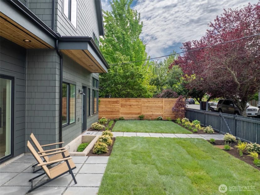 Property photo for 8128 12th Avenue Sw #a, Seattle photo 19