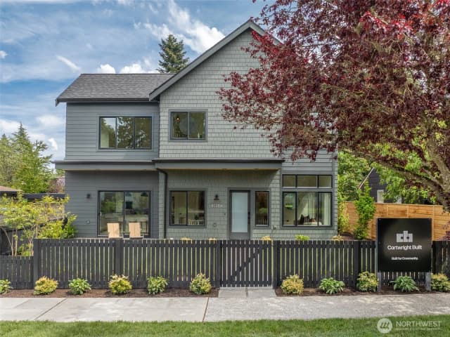 Property photo for 8128 12th Avenue Sw #a, Seattle photo 2