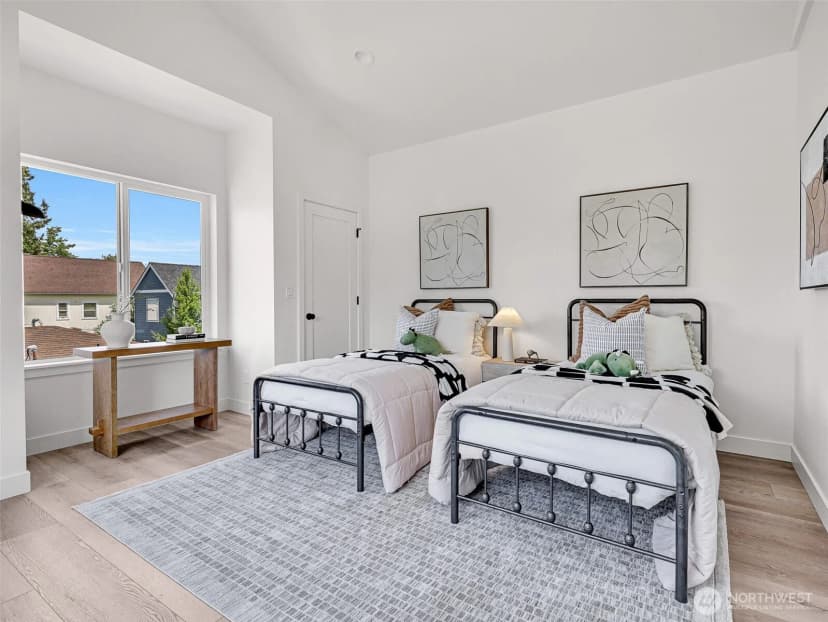 Property photo for 8128 12th Avenue Sw #a, Seattle photo 16