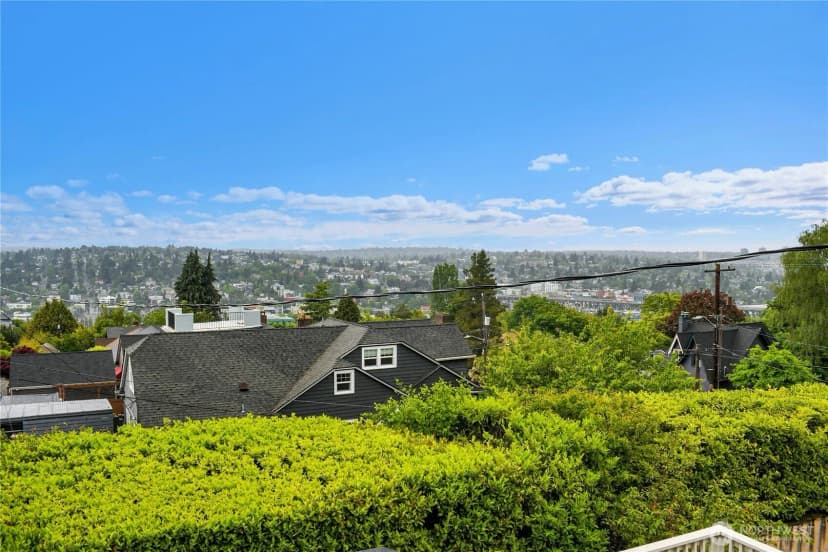 Property photo for 110 Smith Street, Seattle photo 30