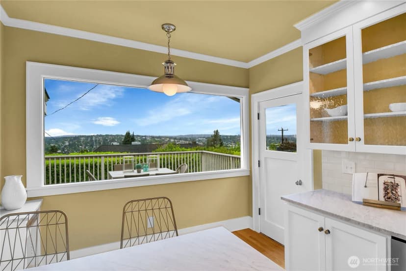 Property photo for 110 Smith Street, Seattle photo 11