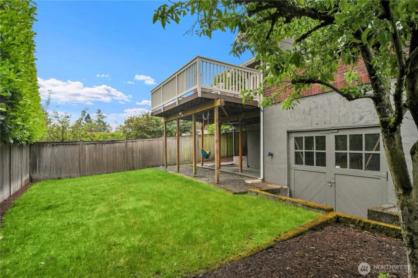 Property photo for 110 Smith Street, Seattle photo 33
